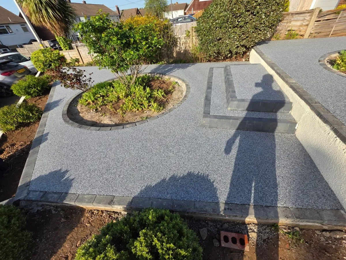 Resin Driveway Maintenance in Oldham: What to Do Each Year and What to Avoid
