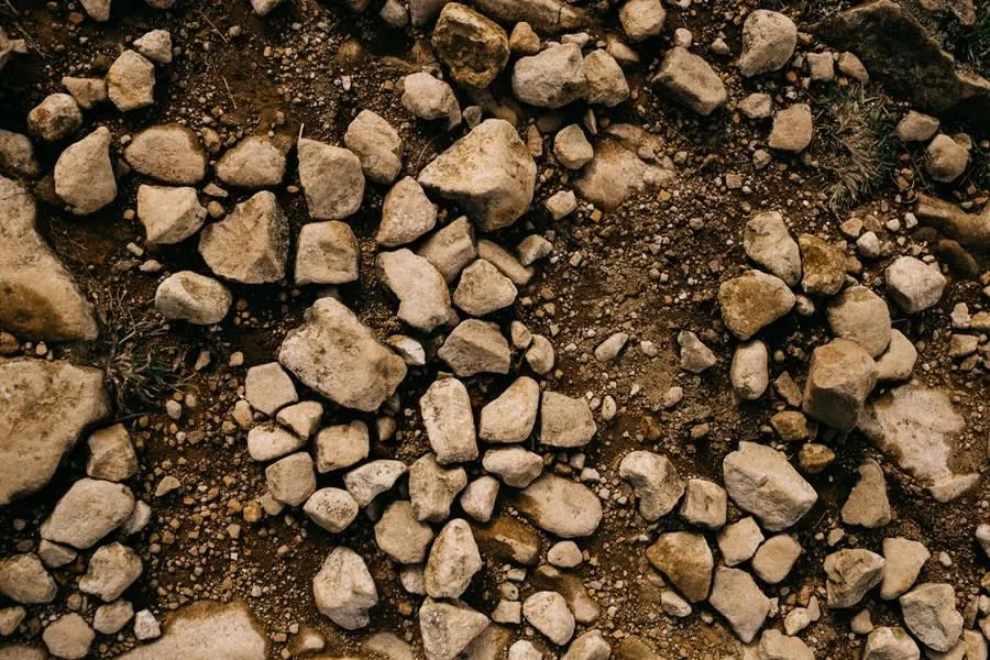 Close detail of the angular aggregate used in a resin bound surface