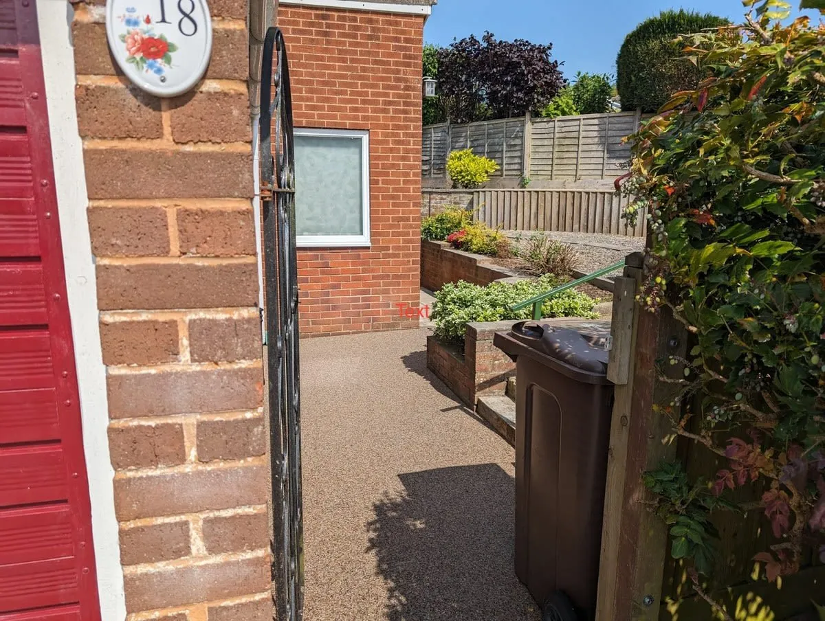 Flowing Spaces: How Resin Driveways Create Design Continuity