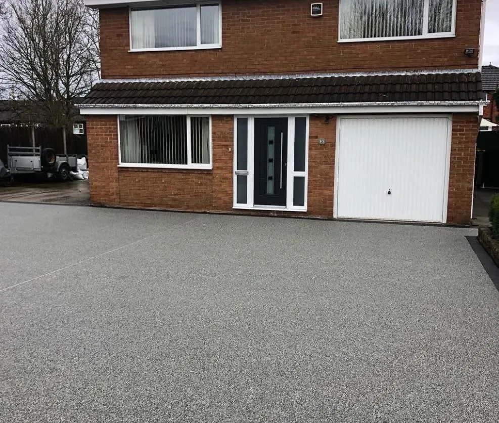 The Smart Homeowner's Guide to Resin Surfaces for Patios and Driveways