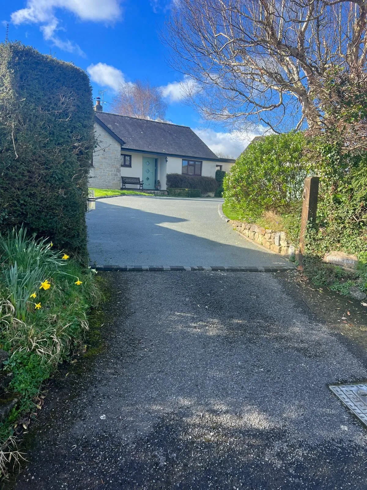 Flexible Solutions: Resin Driveways for Subsidence-Prone Properties