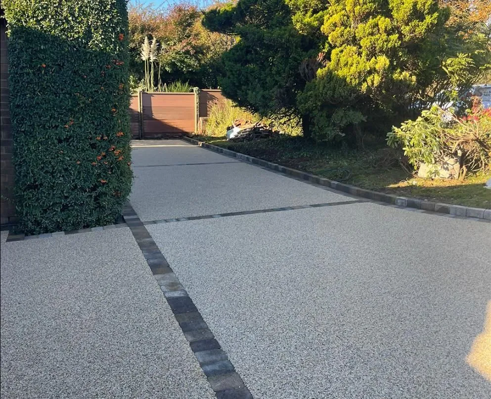 Hidden Benefits: How Water Features Enhance Your Resin Driveway