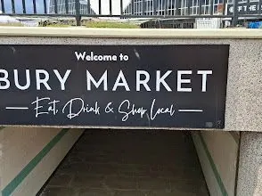 A sign that says 